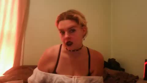 badbitch2026212670 online show from February 10, 2026, 5:50 pm