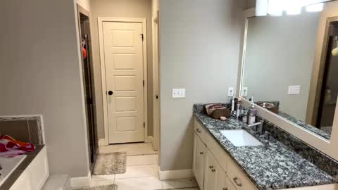 HotWifeFun32 online show from December 24, 2024, 2:43 am