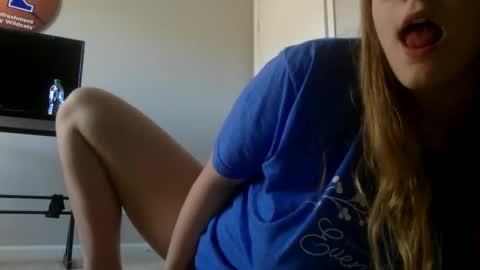 baeblondie online show from February 28, 2025, 6:20 pm