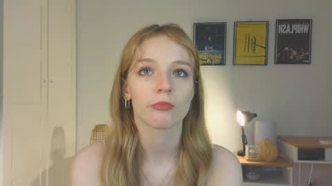 Snapshot of baeyoda chatting on April 12, 2026, 4:01 pm Kate online show from April 12, 2026, 4:01 pm