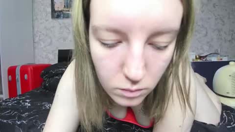 holly online show from September 14, 2025, 3:44 pm