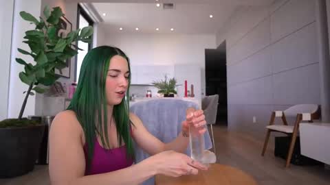 Bailey online show from February 22, 2025, 1:46 pm