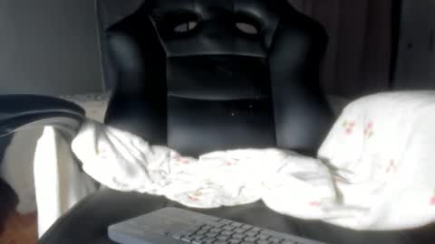 Snapshot of baileyadamss chatting on December 16, 2025, 8:08 am IM BAILEY online show from December 16, 2025, 8:08 am