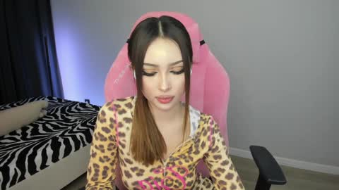 Snapshot of baklajan1907 chatting on January 9, 2025, 6:26 pm Baklajan online show from January 9, 2025, 6:26 pm