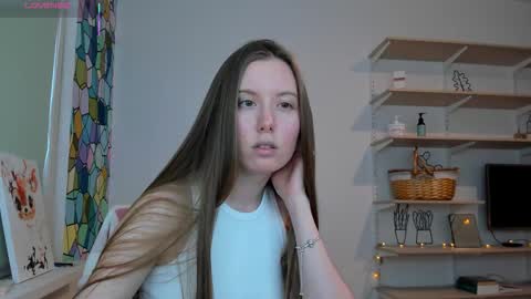 Kira online show from November 22, 2025, 10:14 am