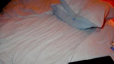 Snapshot of bambi______ chatting on February 17, 2025, 3:42 pm fae online show from February 17, 2025, 3:42 pm