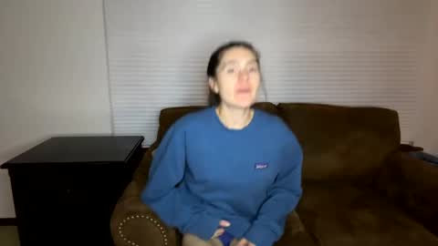 bambifarrina online show from March 4, 2025, 3:33 am