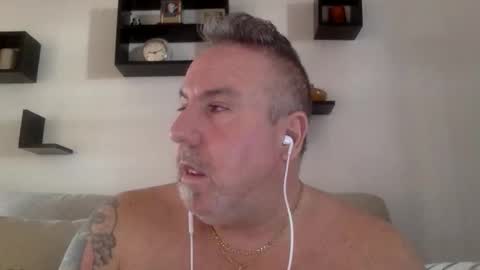 banana5289 online show from April 6, 2026, 1:12 pm