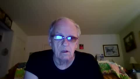 banana_hammock70 online show from April 17, 2026, 12:19 pm