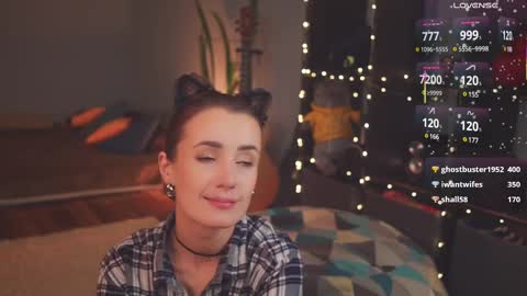 Snapshot of bananya_kitty chatting on March 11, 2025, 1:26 am Ellen and  online show from March 11, 2025, 1:26 am