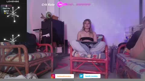 V E R O N I C A online show from April 10, 2026, 5:01 am