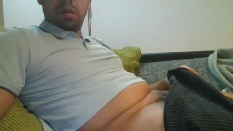 Snapshot of bangboom88 chatting on January 5, 2025, 8:21 pm Mark online show from January 5, 2025, 8:21 pm