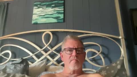 Snapshot of bapeter218 chatting on December 19, 2025, 5:53 pm bapeter218 online show from December 19, 2025, 5:53 pm