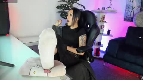 Gabi  online show from September 30, 2025, 7:30 pm