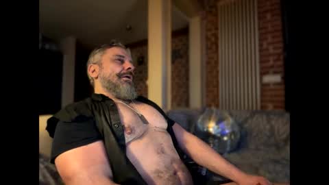 Snapshot of barba71 chatting on February 13, 2025, 9:30 am Military man 69 online show from February 13, 2025, 9:30 am