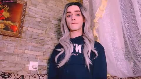 Barbara Blossom online show from September 24, 2025, 12:25 am