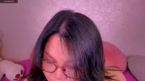 Barbie Kim online show from September 10, 2025, 1:33 pm