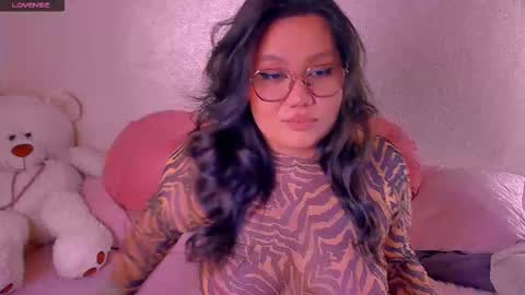 Barbie Kim online show from September 15, 2025, 7:36 pm