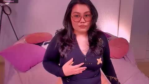 Barbie Kim online show from November 13, 2025, 8:41 pm