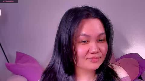 Barbie Kim online show from November 28, 2025, 1:58 pm