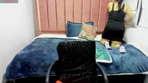 Snapshot of barbara_fox__ chatting on October 15, 2025, 2:44 am B A R B A R A online show from October 15, 2025, 2:44 am