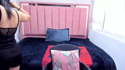 Snapshot of barbara_fox__ chatting on December 2, 2025, 11:59 am B A R B A R A online show from December 2, 2025, 11:59 am