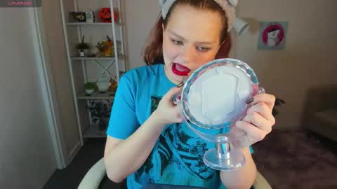 barbara_mitchel online show from December 3, 2025, 9:40 am