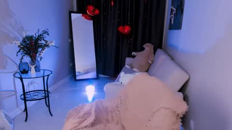 Snapshot of barbara_xkiss chatting on March 7, 2025, 8:13 am Barbara online show from March 7, 2025, 8:13 am