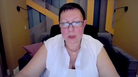 Snapshot of barbaraturners chatting on December 4, 2024, 7:23 pm barbaraturners online show from December 4, 2024, 7:23 pm