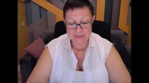 Snapshot of barbaraturners chatting on December 7, 2024, 12:08 am barbaraturners online show from December 7, 2024, 12:08 am