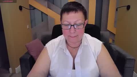 Snapshot of barbaraturners chatting on December 9, 2024, 7:07 pm barbaraturners online show from December 9, 2024, 7:07 pm