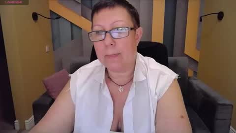 Snapshot of barbaraturners chatting on December 10, 2024, 5:28 am barbaraturners online show from December 10, 2024, 5:28 am