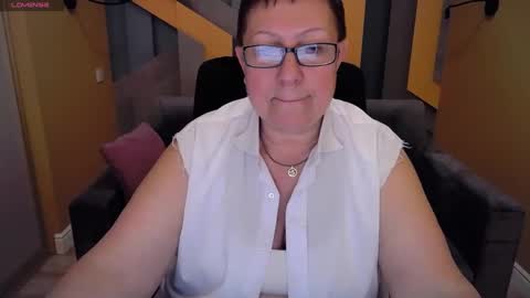 Snapshot of barbaraturners chatting on December 16, 2024, 11:18 pm barbaraturners online show from December 16, 2024, 11:18 pm