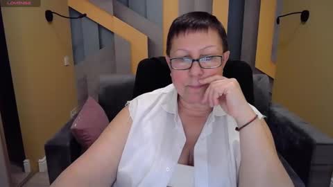 Snapshot of barbaraturners chatting on December 23, 2024, 5:28 am barbaraturners online show from December 23, 2024, 5:28 am