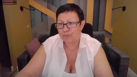 Snapshot of barbaraturners chatting on February 8, 2025, 2:26 am barbaraturners online show from February 8, 2025, 2:26 am