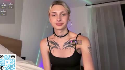 Snapshot of barbie_bi chatting on September 20, 2025, 10:00 pm My name is Molly. Please say hello I like talking to you. If you have any wishes or obscene desires please use the tip menu online show from September 20, 2025, 10:00 pm