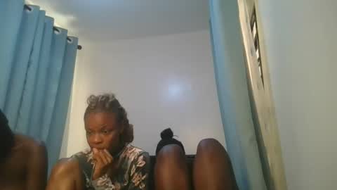 queen online show from April 1, 2026, 1:41 pm