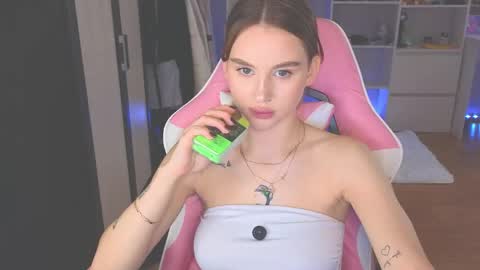 Eva online show from June 8, 2026, 11:43 am