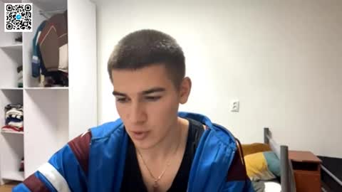 Snapshot of barepulse chatting on December 3, 2025, 7:34 pm Eric online show from December 3, 2025, 7:34 pm