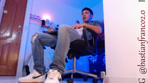 Bastian Independent Model online show from December 21, 2024, 5:36 am