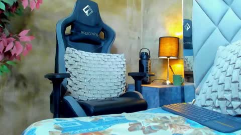 Bastian Independent Model online show from September 24, 2025, 3:10 am