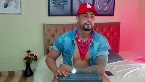 bastian_jones1 online show from December 23, 2024, 2:45 am