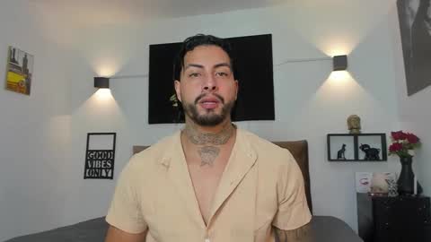 bastian_jones1 online show from September 25, 2025, 11:19 pm