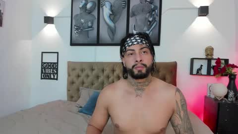 bastian_jones1 online show from December 16, 2025, 6:07 am