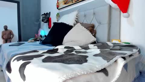 Idaly and Carlos online show from December 14, 2024, 2:56 am