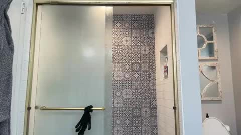 batman25326 online show from December 21, 2024, 12:53 am