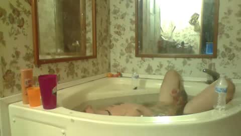 battlewolfxx online show from December 7, 2024, 1:58 am