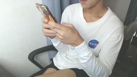 Snapshot of baxter_bab chatting on January 29, 2025, 12:01 am Lf Babe online show from January 29, 2025, 12:01 am