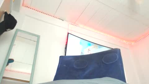 Snapshot of bayoletsweett chatting on October 7, 2025, 4:15 pm  deivid  online show from October 7, 2025, 4:15 pm