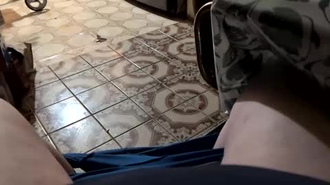 bb_drew online show from October 13, 2025, 10:59 am